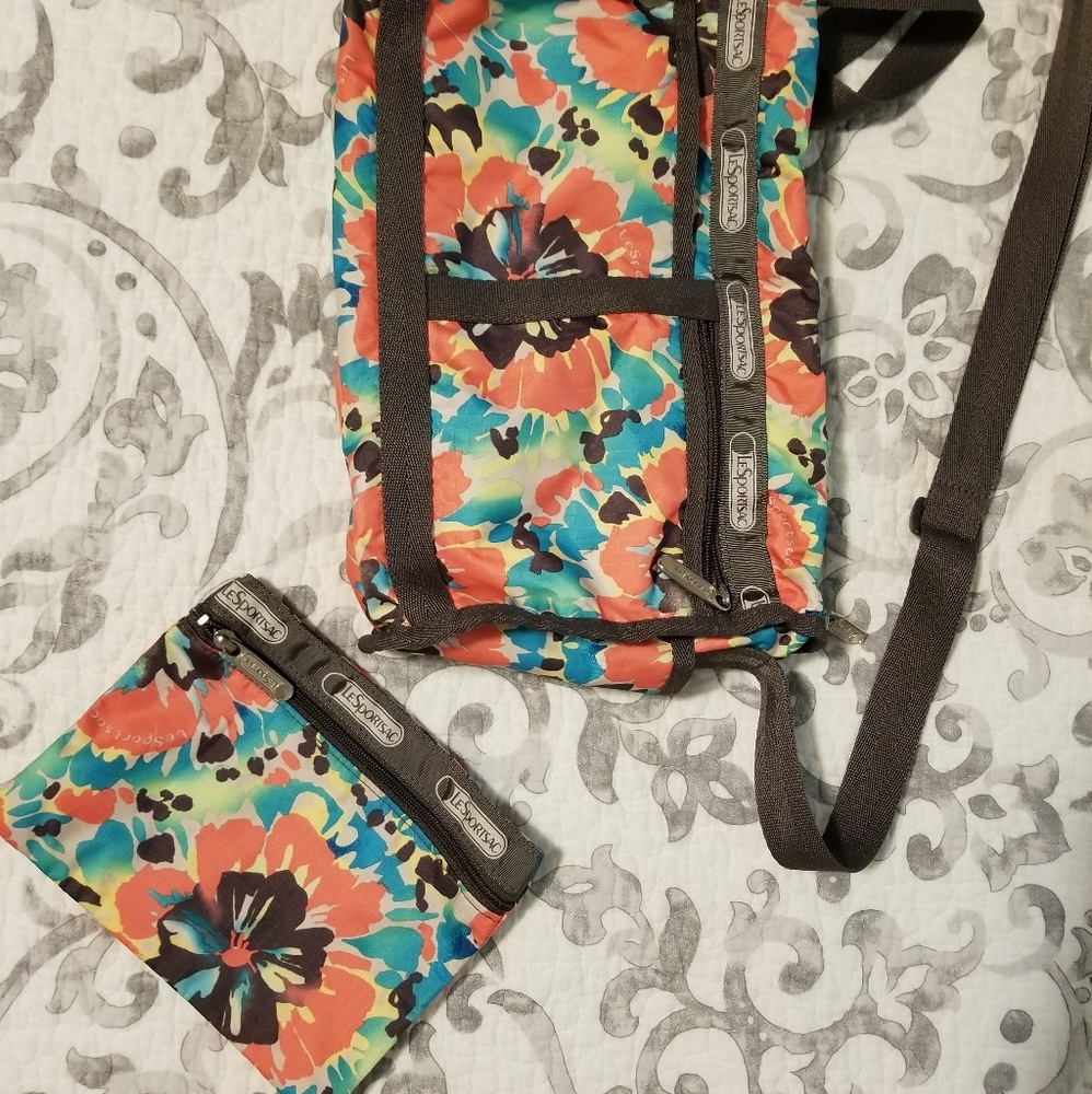 LeSportsac